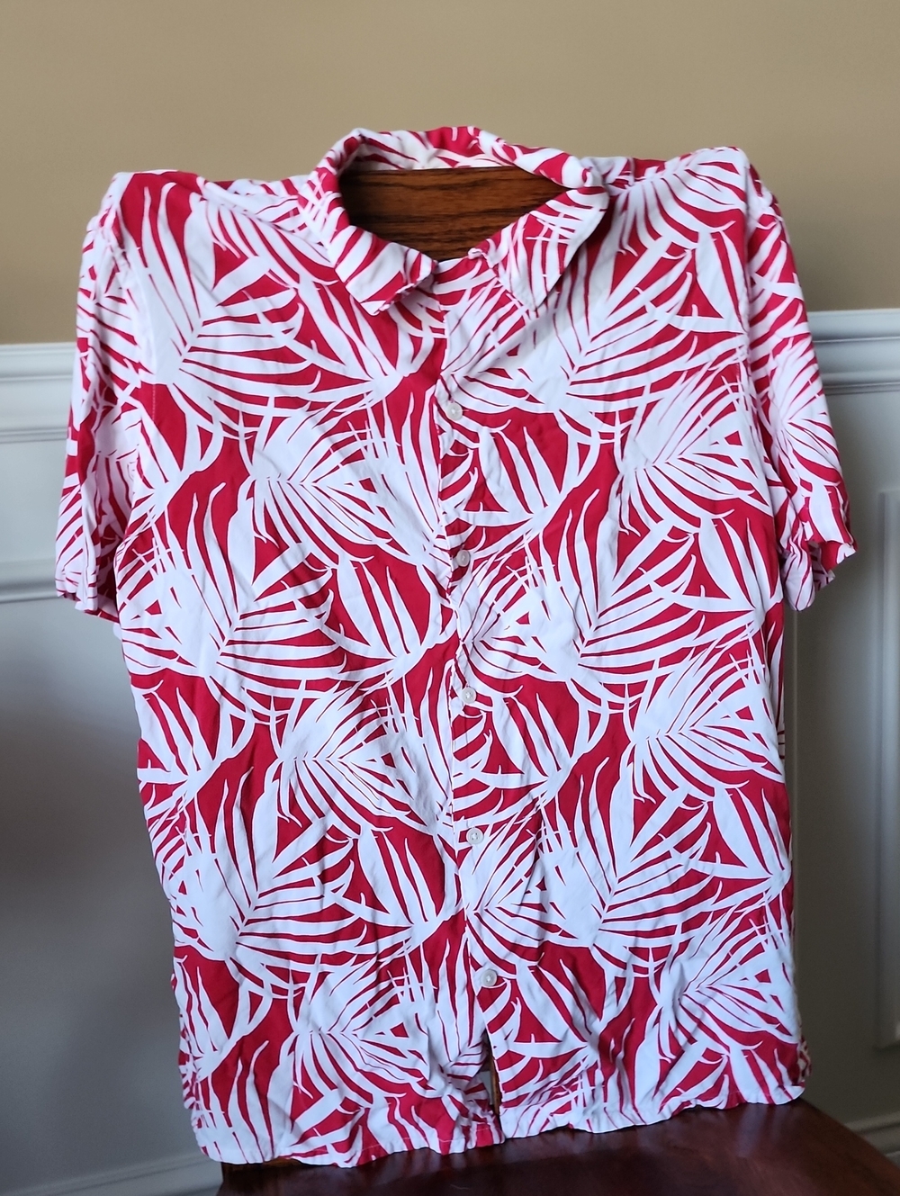Express Red & White Tropical Leaf Short-Sleeve Button-Down Collar Shirt Men Med